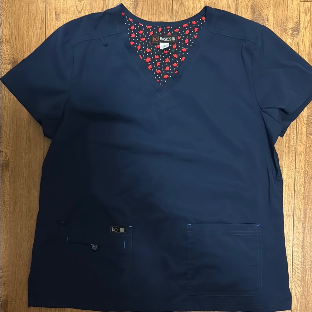Blue navy Boxy Relaxed Short Sleeve scrub top koi basics size large